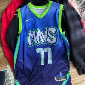 Luka Doncic jersey large